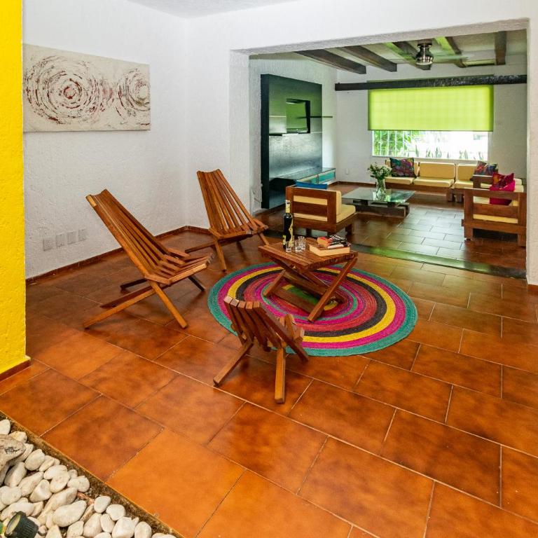 Grandiosa casa céntrica a minutos de la playa - Vacation Home - 12