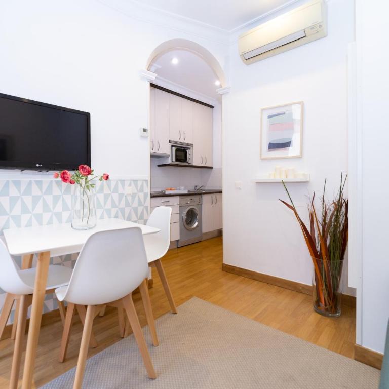 Apartamentos Gran Via - Apartment IV - 3