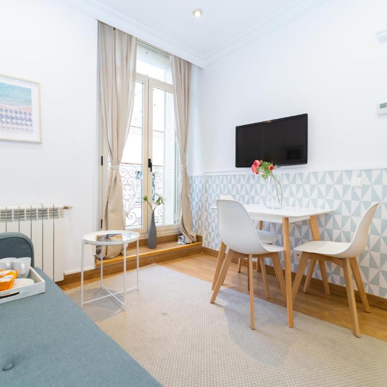 Apartamentos Gran Via - Apartment IV - 24