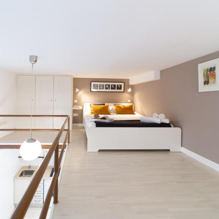 Apartamentos Puerta Del Sol I - Apartment I - 9