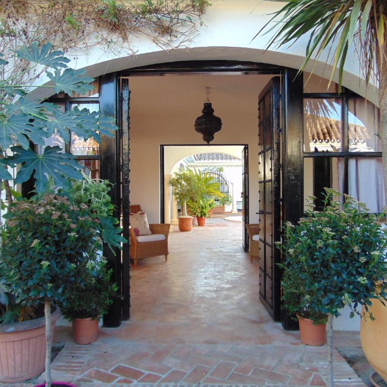 CASA MICHAEL - El Paraiso, Marbella - Villa - 8