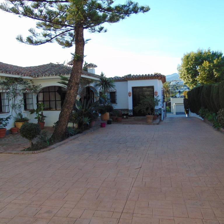 CASA MICHAEL - El Paraiso, Marbella - Villa - 48