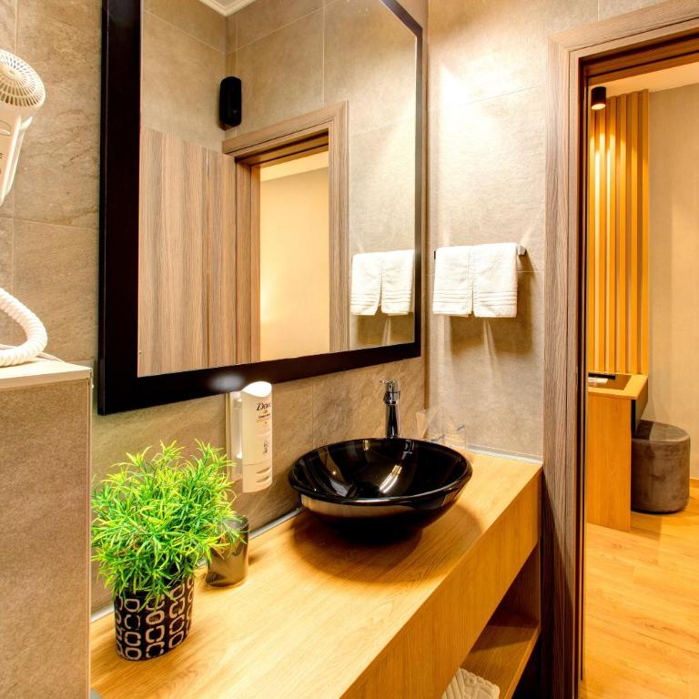 Royal apartments - One-Bedroom Apartment - 9