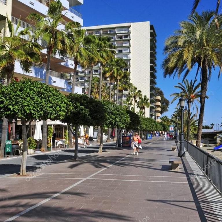 Marbella First Line Beach - Apartamento de 2 dormitorios con vistas al mar - 35