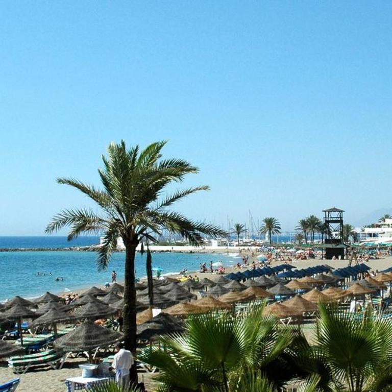 Marbella First Line Beach - Apartamento de 2 dormitorios con vistas al mar - 34