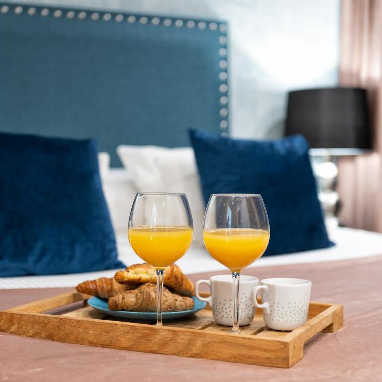 Marbella First Line Beach - Apartamento de 2 dormitorios con vistas al mar - 28