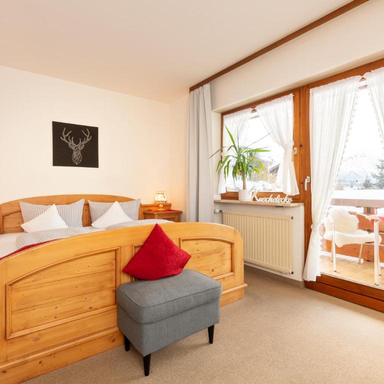 "Haus Alpenblick" - Annehmlichkeiten von 4-Sterne Familien-und Wellnesshotel Viktoria können mitbenutzt werden - Doppelzimmer ohne Küchenzeile - 2