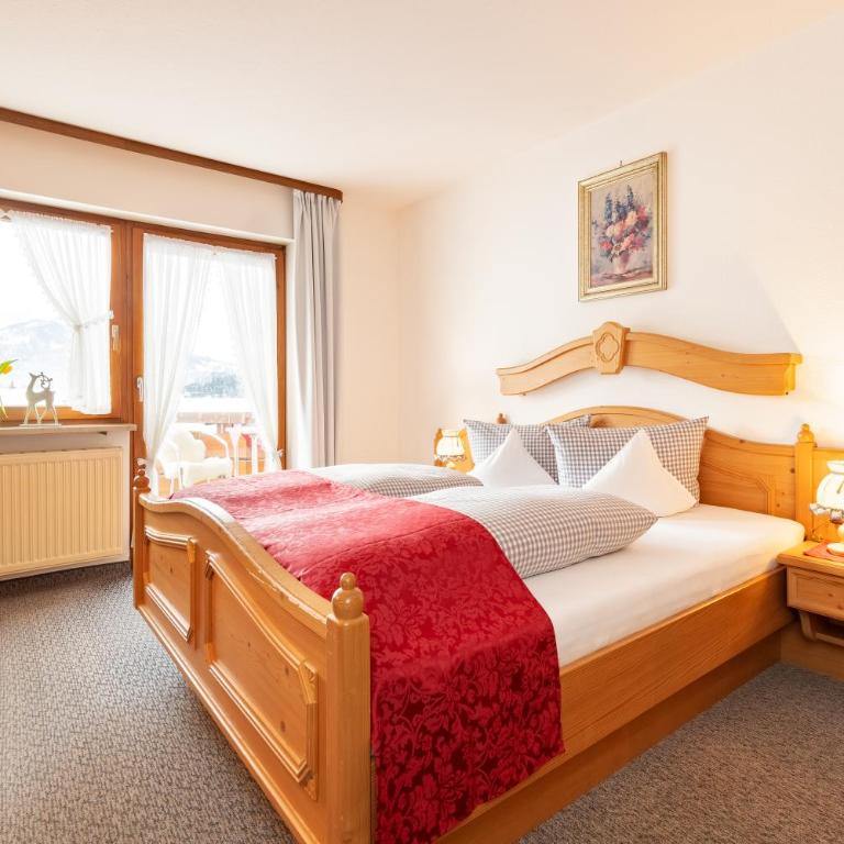 "Haus Alpenblick" - Annehmlichkeiten von 4-Sterne Familien-und Wellnesshotel Viktoria können mitbenutzt werden - Apartment mit Blick auf die Berge - 4