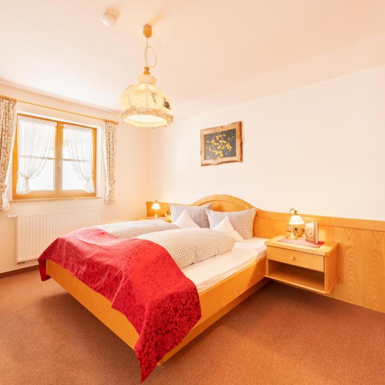 "Haus Alpenblick" - Annehmlichkeiten von 4-Sterne Familien-und Wellnesshotel Viktoria können mitbenutzt werden - Apartment mit 1 Schlafzimmer - 3