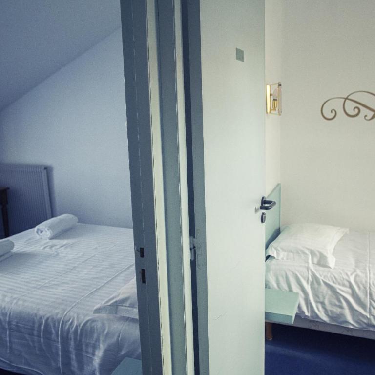 The Old Hotel Ravel Centre - 2 Chambres Communicantes - 3