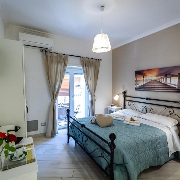 B&B Saint Paul - Deluxe Double Room with Balcony - 3