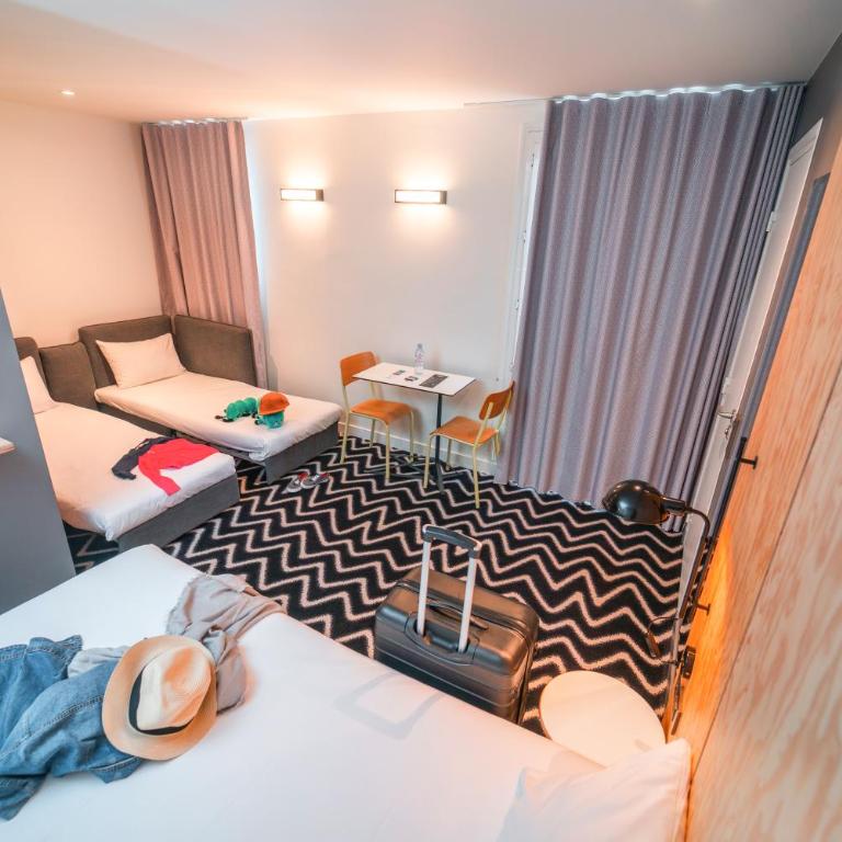 Ibis Styles Paris Place d'Italie - Butte Aux Cailles - Suite Standard avec 1 Lit Double et 2 Lits Simples - 5