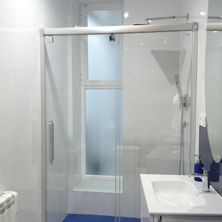 Piso centro histórico Granada - Two-Bedroom Apartment - 3