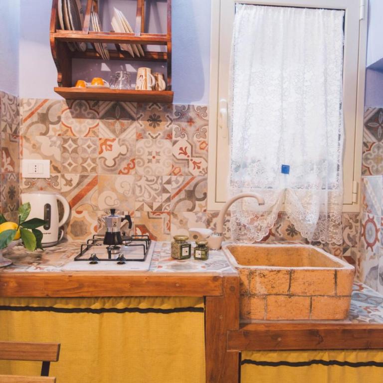 Domus Astra - One-Bedroom Deluxe Apartment - 9