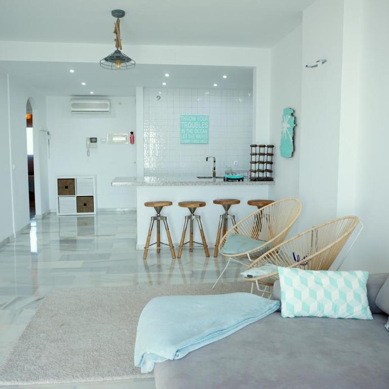 Frontline Beach ground floor with privet garden, Mi Capricho 16 - Apartamento de 2 dormitorios - 12