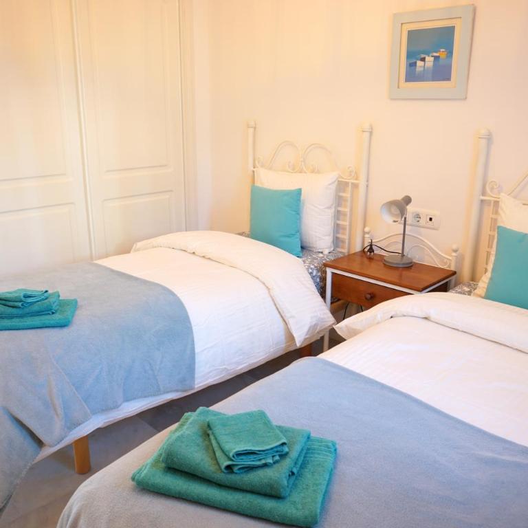 Frontline Beach ground floor with privet garden, Mi Capricho 16 - Apartamento de 2 dormitorios - 15