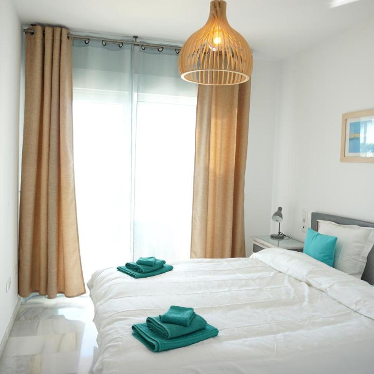 Frontline Beach ground floor with privet garden, Mi Capricho 16 - Apartamento de 2 dormitorios - 24