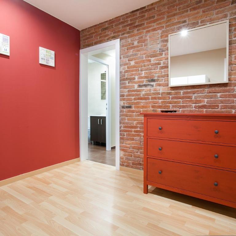 BBarcelona Sagrada Familia Flats - Three-Bedroom Apartment with Terrace - 5