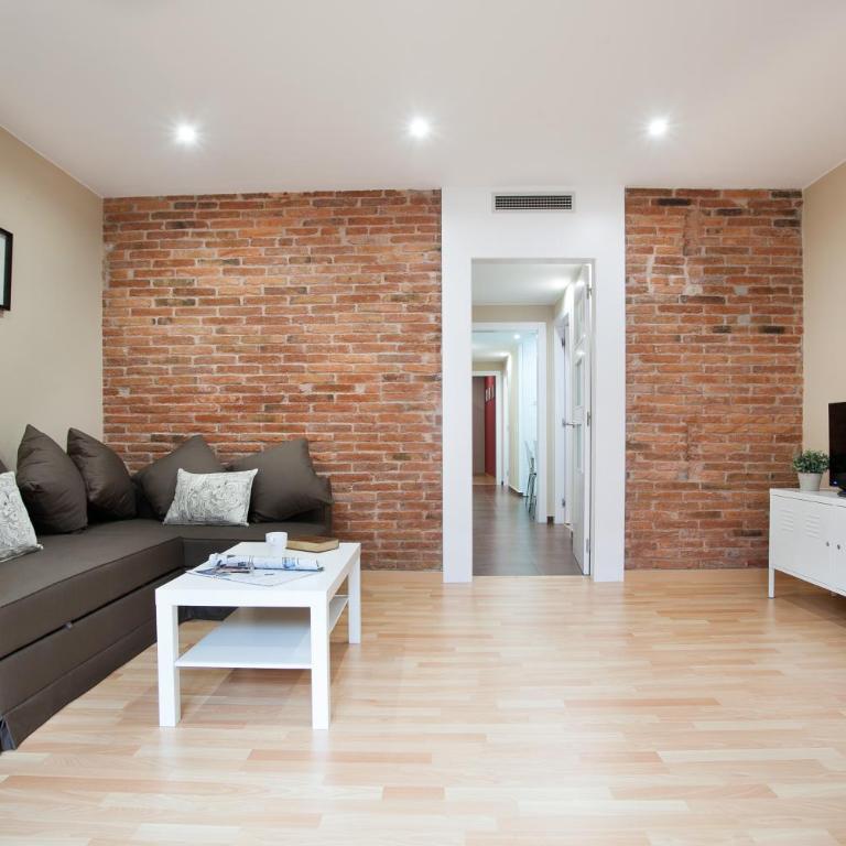 BBarcelona Sagrada Familia Flats - Three-Bedroom Apartment with Terrace - 7