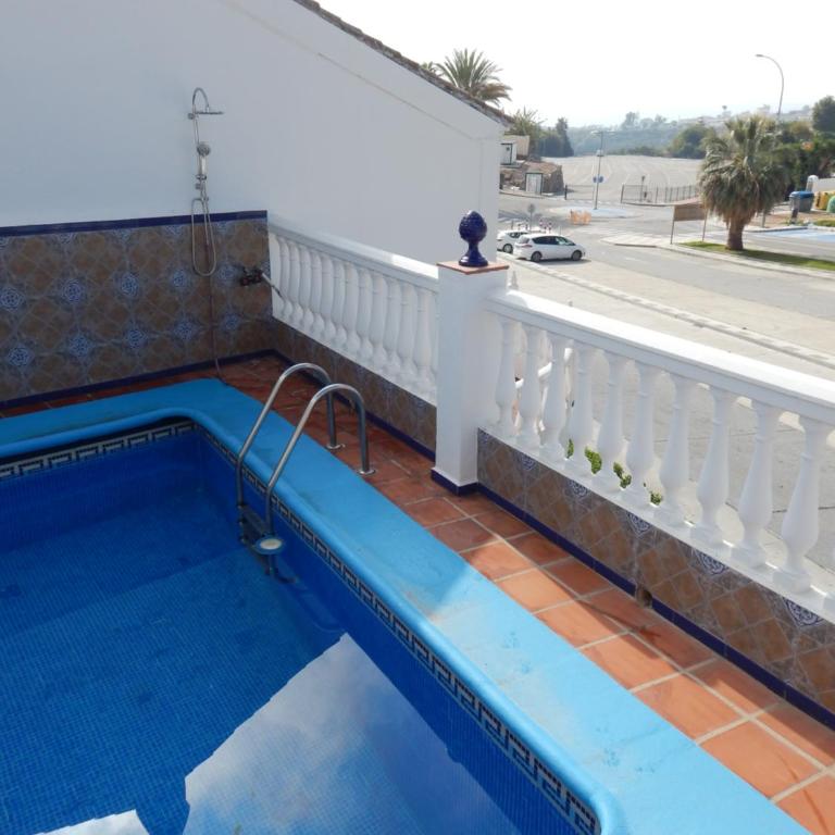 ADOSADO EN NERJA URB FLAMINGO - Casa - 29