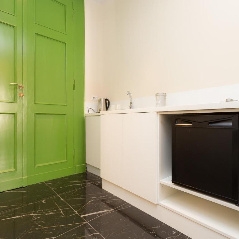 Tritone 125 Suite - Suite Familiare con Balcone - 12