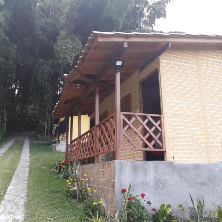 Alojamiento Campestre Cabañas Mirador Ingrumá Riosucio Caldas - Habitación Doble - 1 o 2 camas - 3