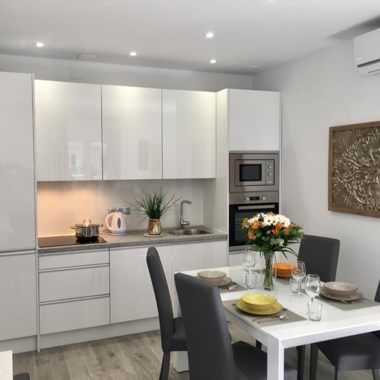 Banus Rentals Apartments Beach&Pool - Apartment with Pool View - 14
