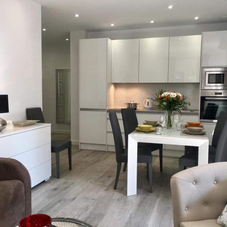 Banus Rentals Apartments Beach&Pool - Apartment with Pool View - 9