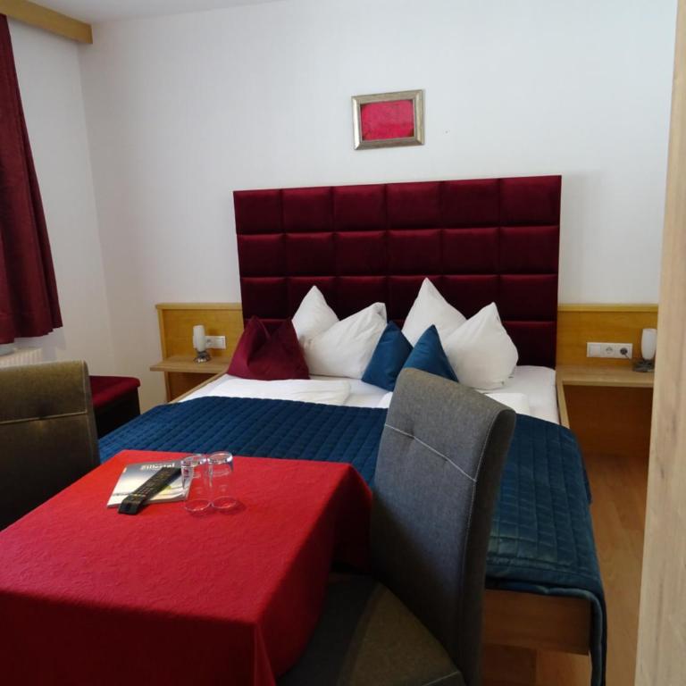 Hotel Restaurant Rosengarten - Doppelzimmer mit Balkon - 5