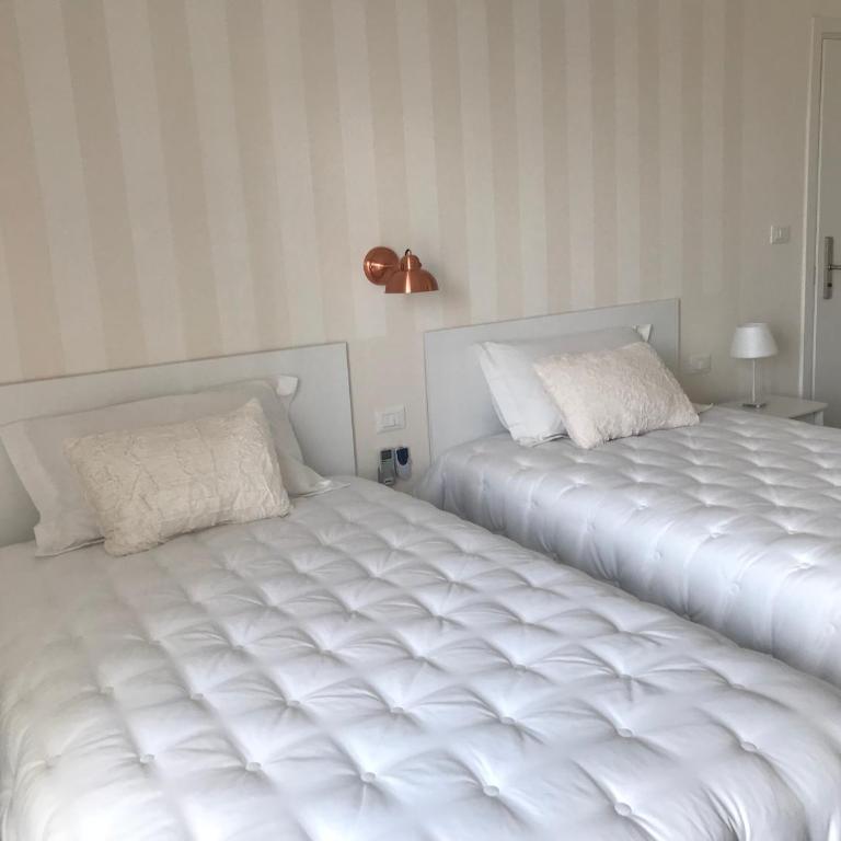 B&BeHappy - Deluxe Double or Twin Room with Balcony - 4