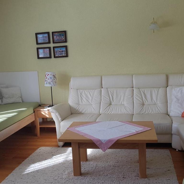 Ferienwohnung Szöky - Apartment mit Gartenblick - 1