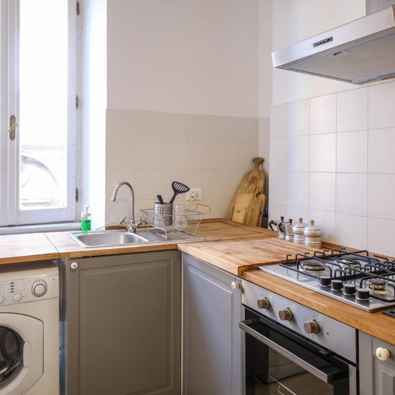 Spacious Apartment with Big Terrace at Colosseum - Appartamento con Terrazza - 30