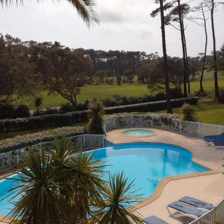 Location d Armelle - Moliets - Appartement - Vue sur Piscine - 44