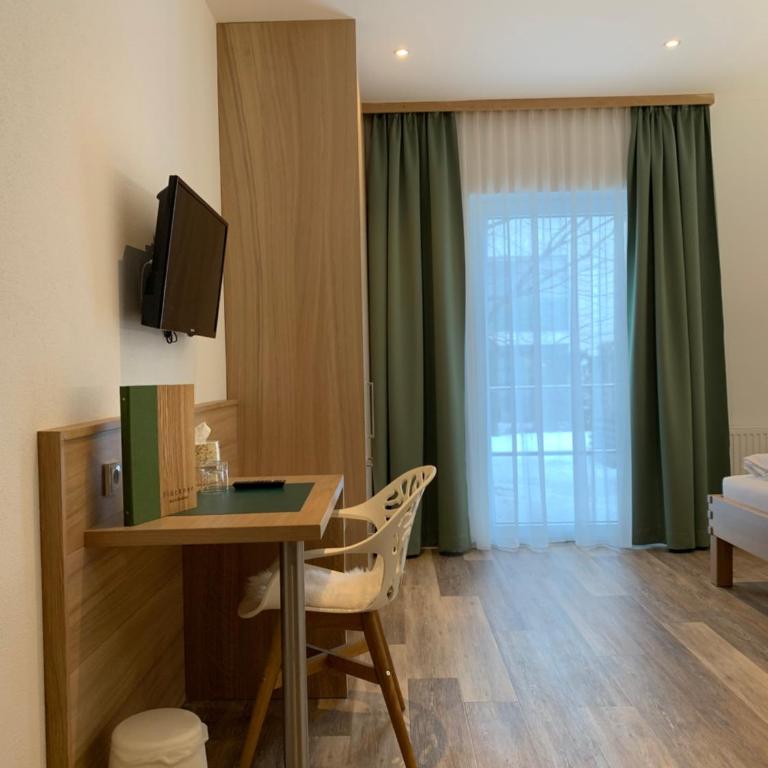 Flöckner B&B - Großes Doppelzimmer - 10