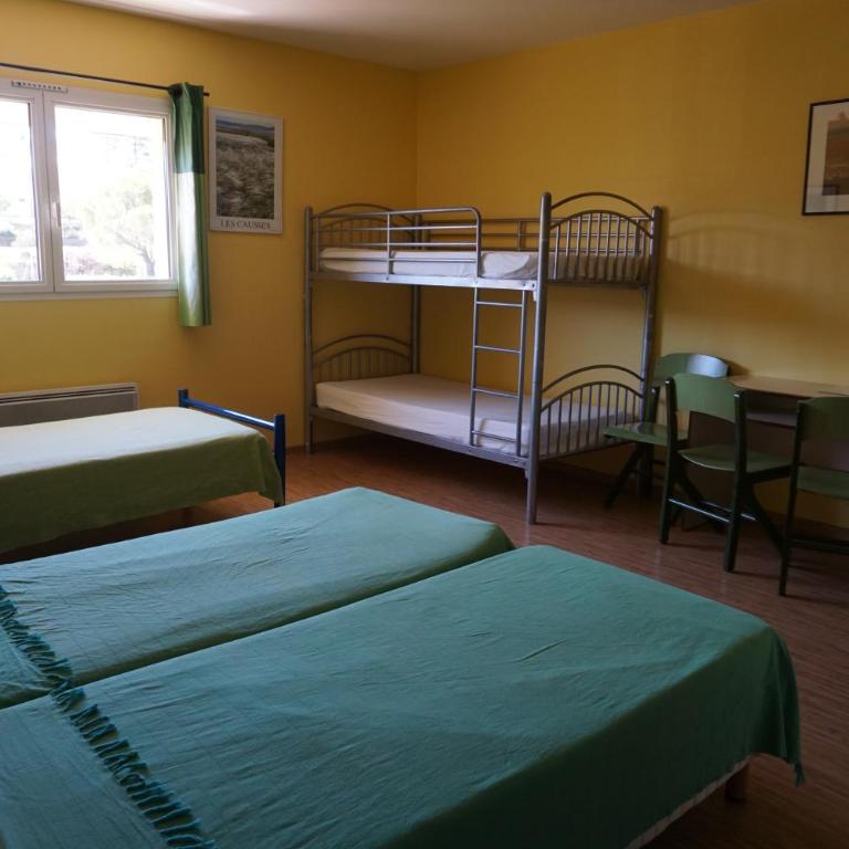 Gîte des Grands Causses - Chambre Familiale avec Salle de Bains Privative - 3