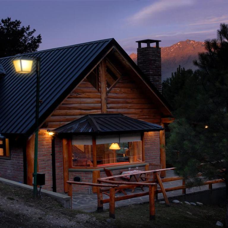Villa Escondida - Two-Bedroom Chalet - 1