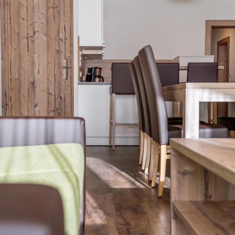 A Casa Saphir Appartement-Hotel - Appartamento Attico con 4 Camere da Letto Top 11 - 3