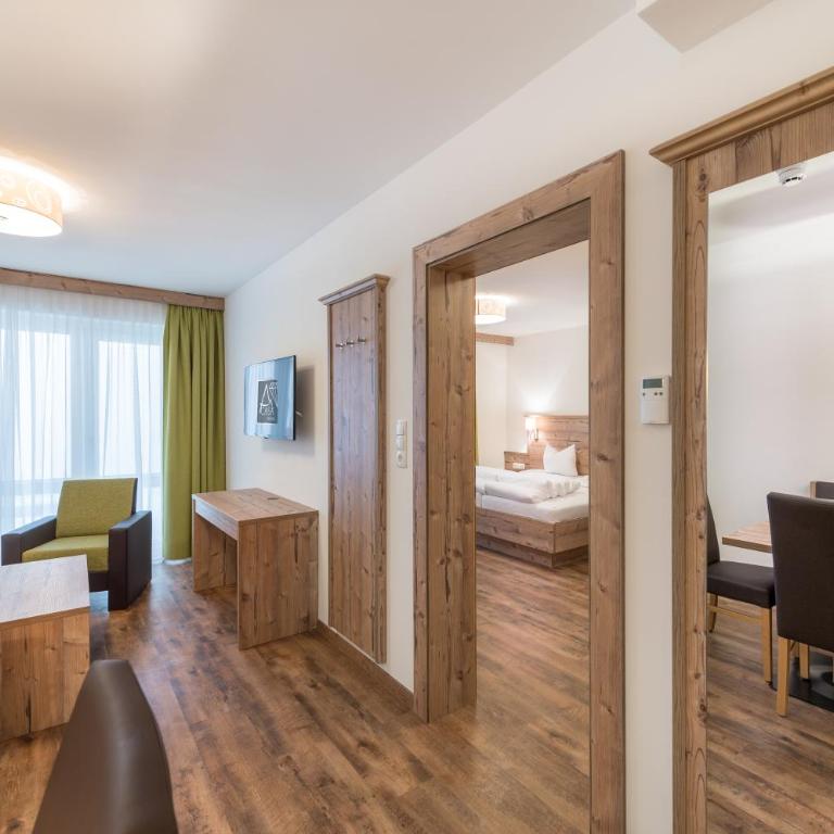 A Casa Saphir Appartement-Hotel - Appartamento con 2 Camere da Letto e Balcone Top 1 - 4