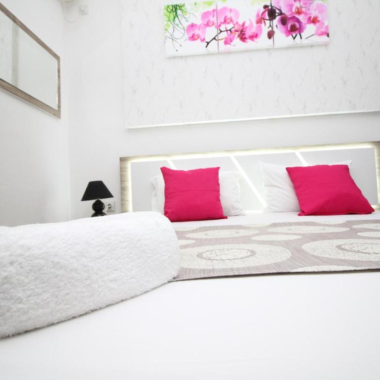Apartments Cota Guesthouse - Two-Bedroom Apartment - 13
