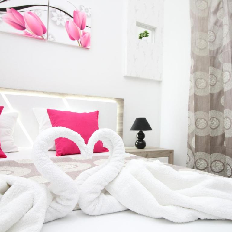 Apartments Cota Guesthouse - Two-Bedroom Apartment - 3