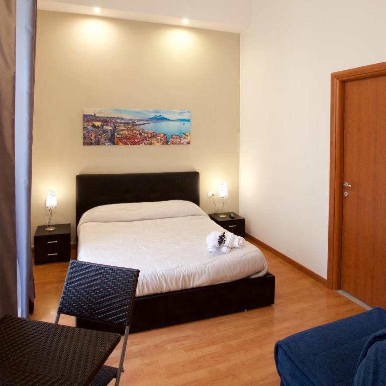 B&B MetròNapoli - Ampia Camera Matrimoniale - 6