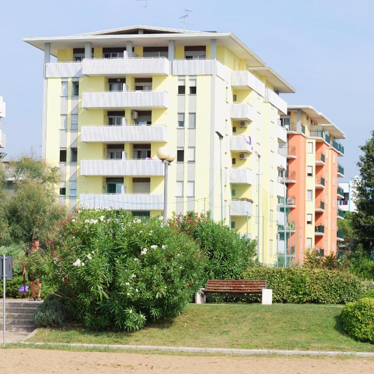 Condominio Aurora - Appartamento con 2 Camere da Letto - 2