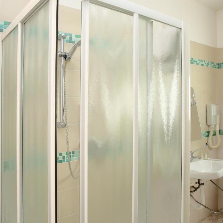 Albergo Maccotta - Camera Tripla - 4