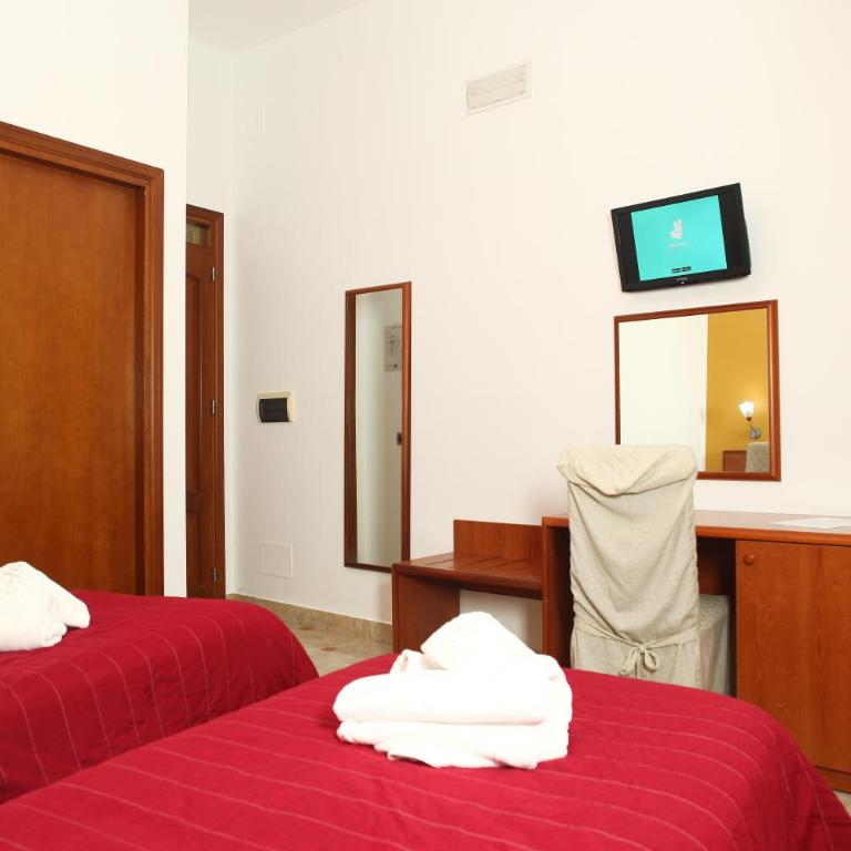 Albergo Maccotta - Camera Matrimoniale/Doppia con Letti Singoli - 6