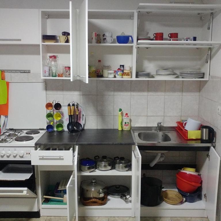 Vila San - Dvokrevetna Soba sa Bračnim Krevetom i Sopstvenim Kupatilom - 3