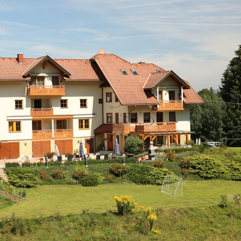Gästehaus Karoline - Apartment mit Blick auf die Berge - 2
