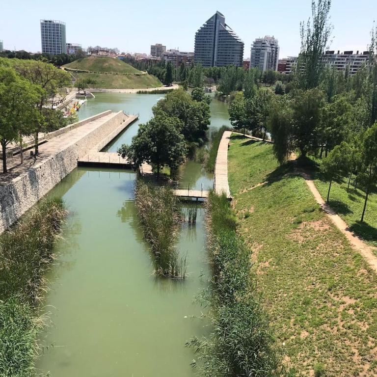 Apartment near the BIO PARC - Three-Bedroom Apartment - 46