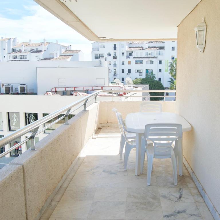 Center Puerto Banus -3 bedrooms - Apartment with Terrace - 14