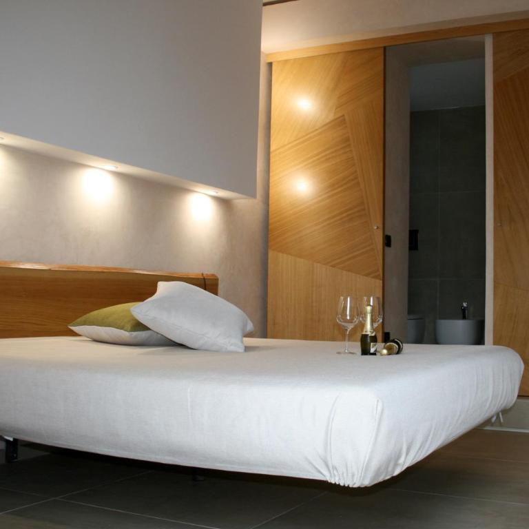 Punta Bianca Suite & Home Experience - Camera Matrimoniale con Vista Mare - 6
