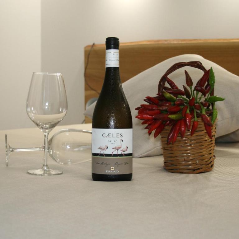 Punta Bianca Suite & Home Experience - Camera Matrimoniale con Vista Mare - 9